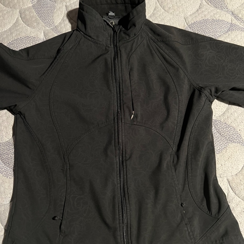 Double Diamond Softshell Jacket - image 6